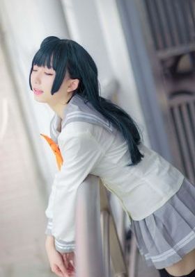 保险女王和他的商机机密